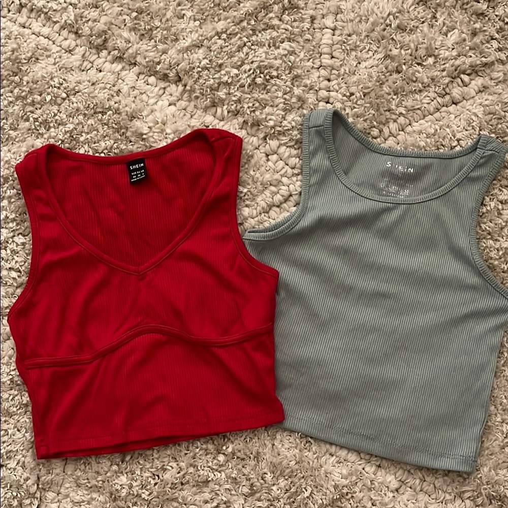 SHEIN Red and green Fitted Crop Tank Tops